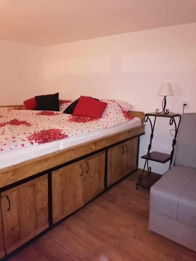 Apartman Stimac Petrovaradin Extérieur photo